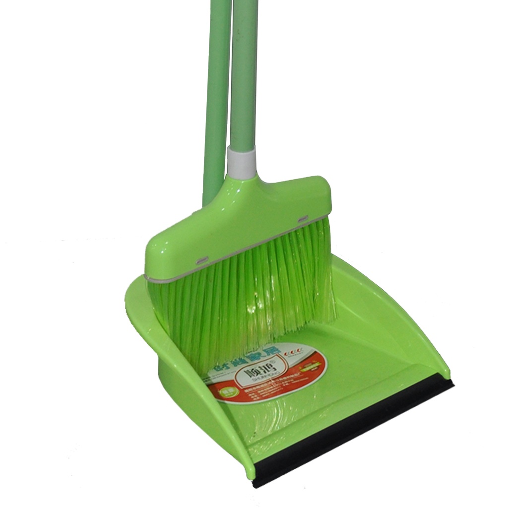 BROOM WITH DUST PAN 28''X35''