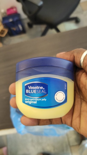 VASELINE BLUESEAL PURE PETROLEUM JELLY 100ML